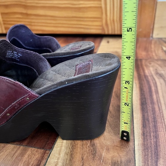 Indigo by Clark’s 8.5 Clogs Burgandy Round Toe Boho Comfort Shoe - Picture 6 of 9